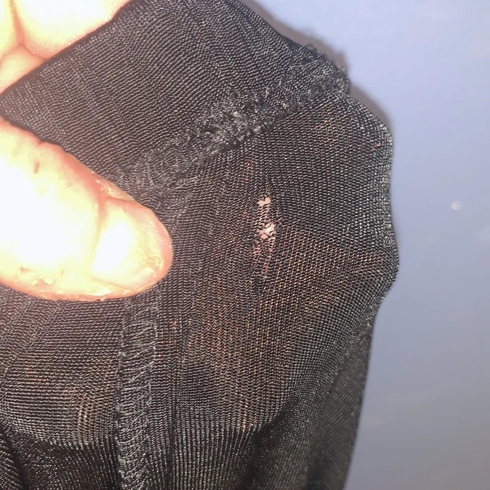 Black capri pants size 8P - Picture 11 of 11